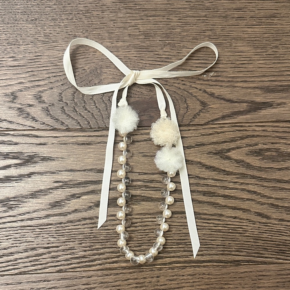 EUC Kids Necklace with Cream and White Accents